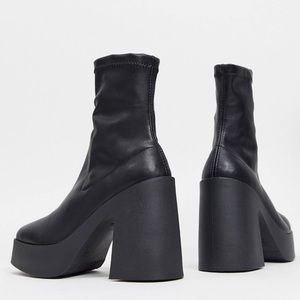 ASOS Elsie High heeled platform boots 🖤🖤🖤